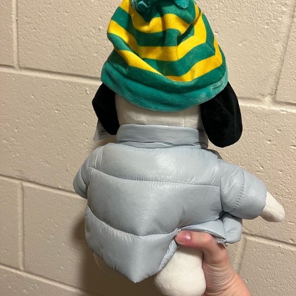 PUFFER JACKET SNOOPY 2023 Peanuts CVS Christmas Holiday Plush As Seen On TikTok - Picture 5 of 7
